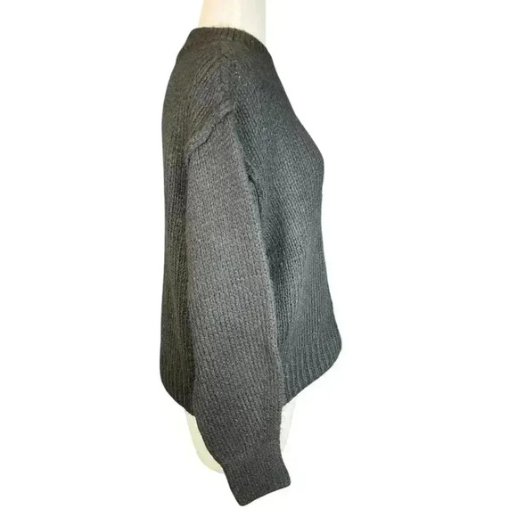 Topshop Knitted Crew with Raglan and Exposed Seam Sweater Black Size Medium NWOT - Picture 4 of 10